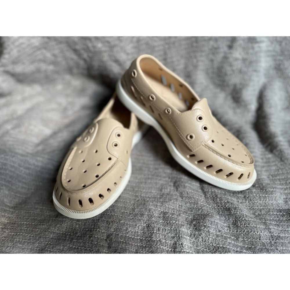 Sperry A/O Float Lightweight Waterproof Slip On Boat Shoes Beige Women 7 / Men 5